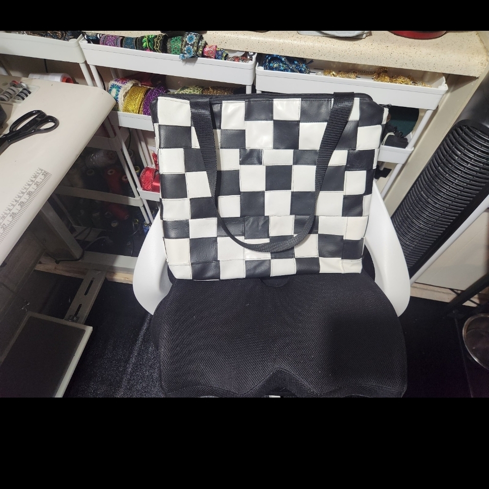 Chic Checkered Tote Bag in Black and White